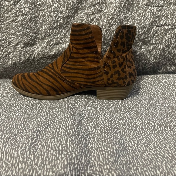 Tiger and Leopard Print Ankle Boots - Picture 2 of 9